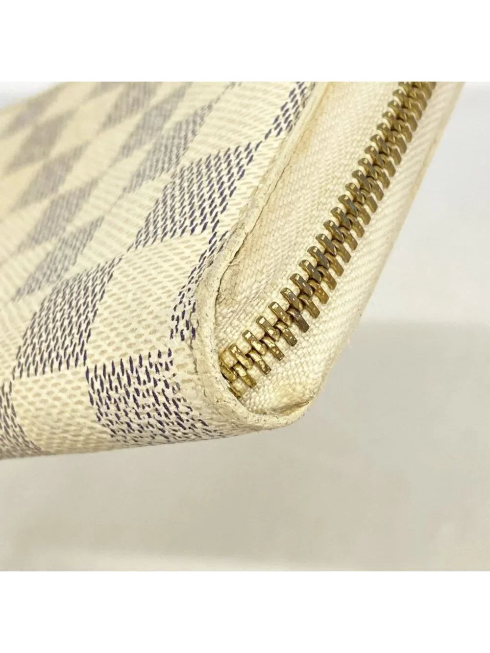 Louis Vuitton Wallet Damier Azur Zippy White